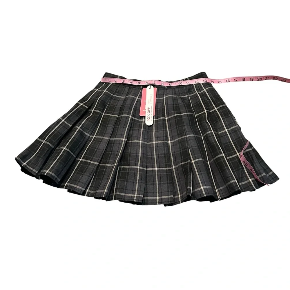 Plaid Black Skirt - Picture 2 of 5